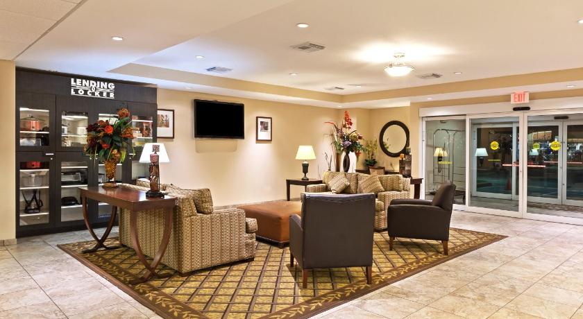 Candlewood Suites Pearland photo