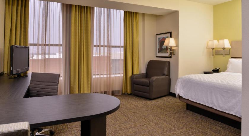 Candlewood Suites Terre Haute