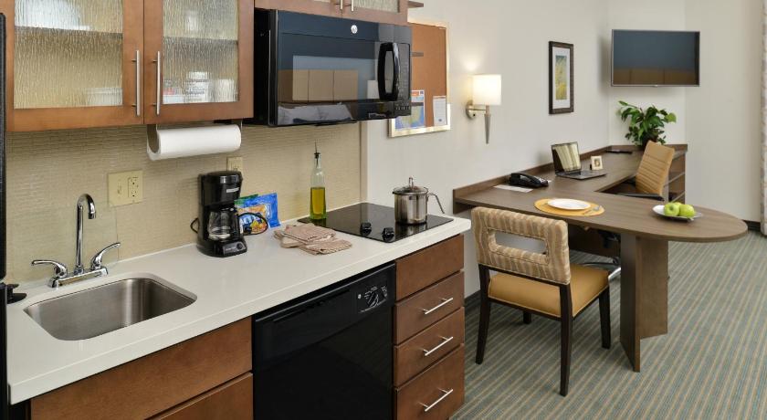 Candlewood Suites Houma