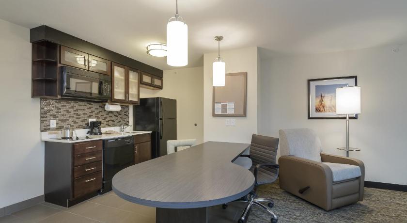 Candlewood Suites Mishawaka photo