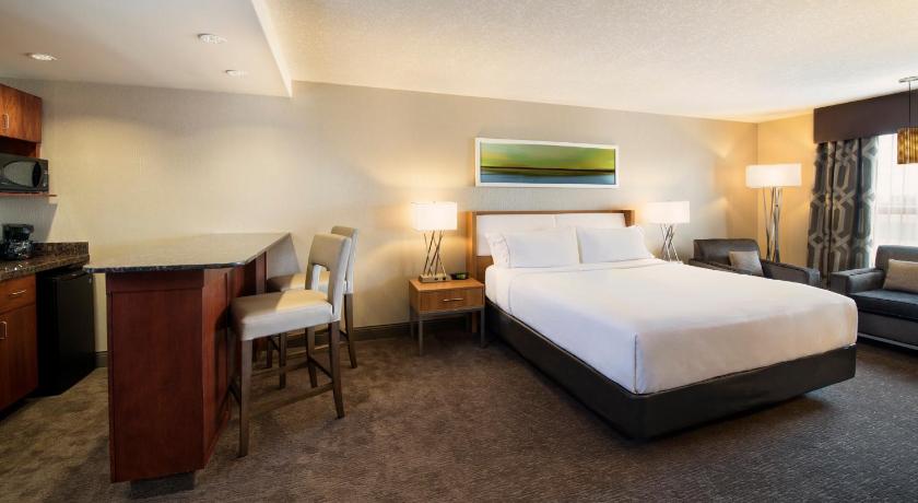 Holiday Inn Express Hotel & Suites Sherwood Park-Edmonton Area