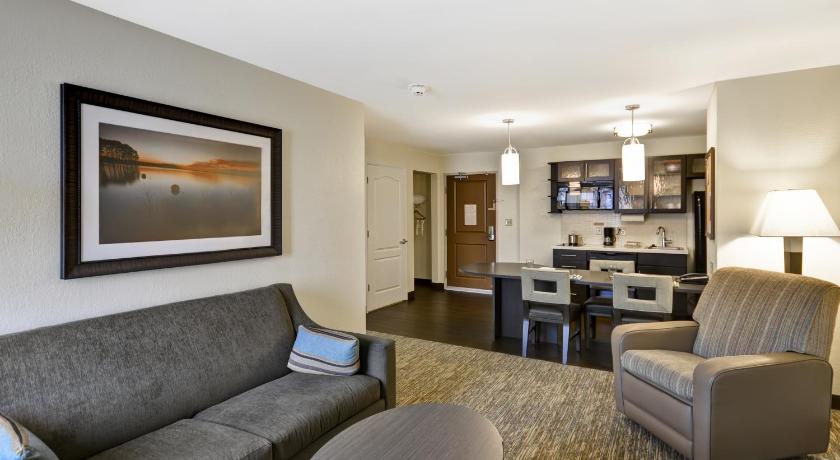 Candlewood Suites Smyrna