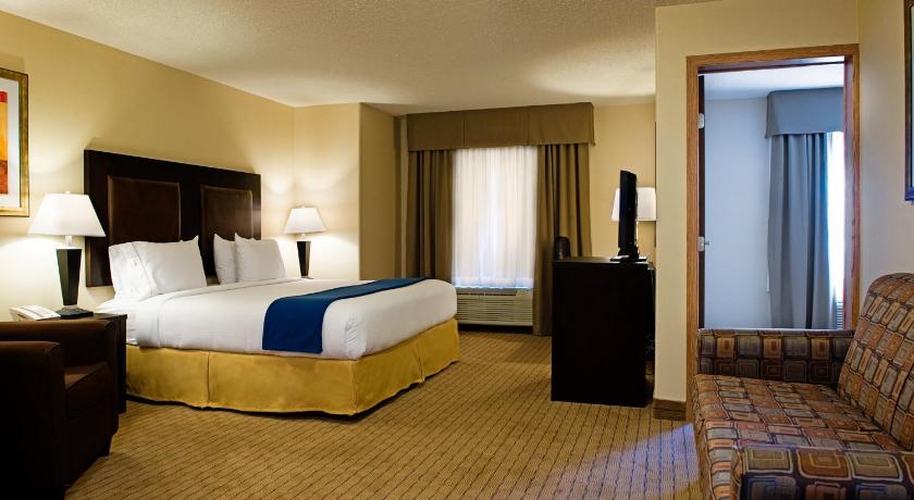 Holiday Inn Express & Suites-Regina-South