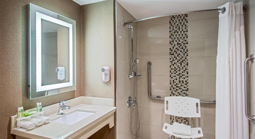 Holiday Inn Express Hotel & Suites Regina