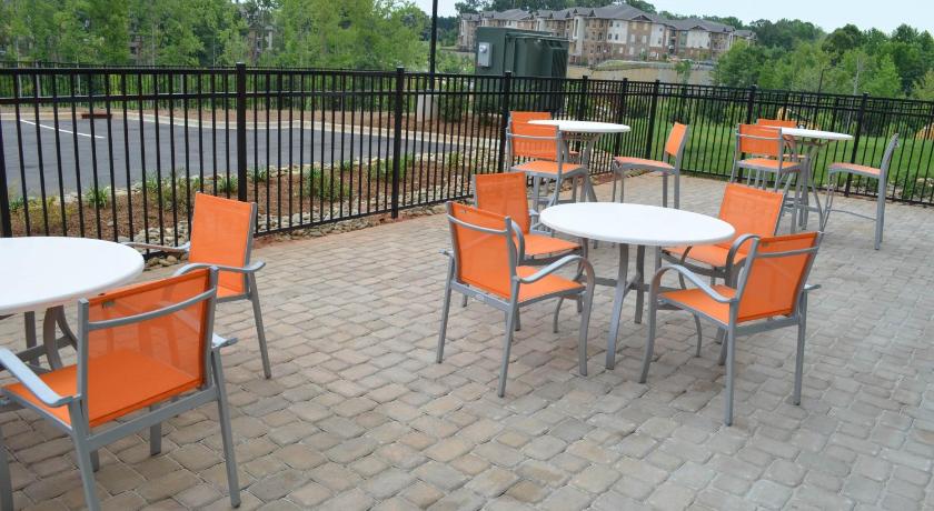 Holiday Inn Express & Suites Raleigh Airport - Brier Creek photo