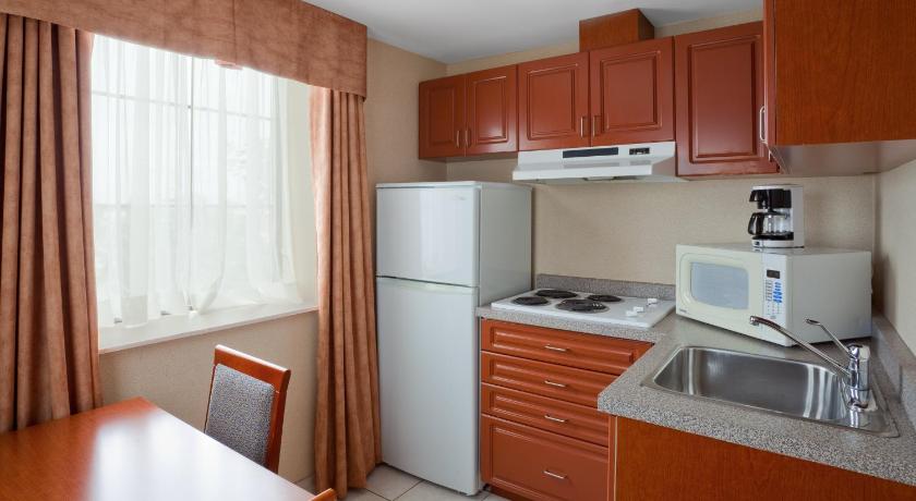 Holiday Inn Express Hotel & Suites Barrie