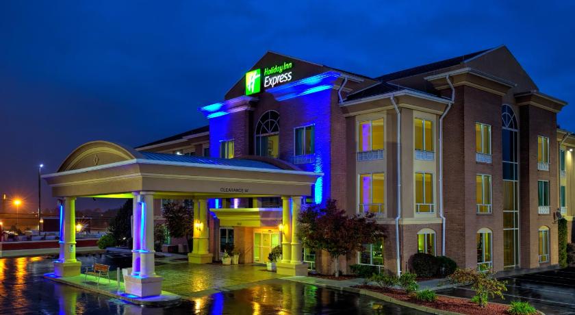 Holiday Inn Express Hotel & Suites Richmond