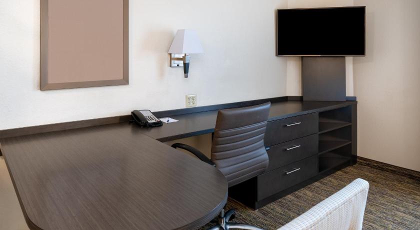 Candlewood Suites Washington-Dulles Herndon