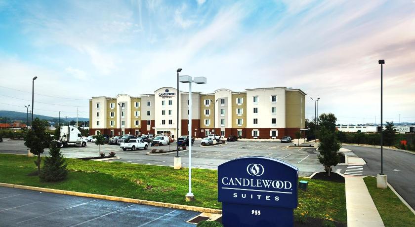 Candlewood Suites York photo