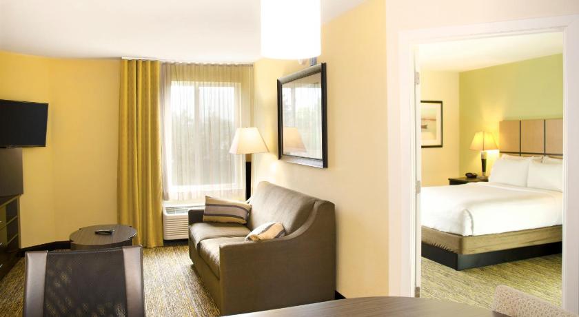 Candlewood Suites York