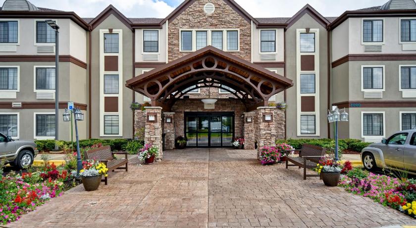 Staybridge Suites Grand Rapids-Kentwood photo