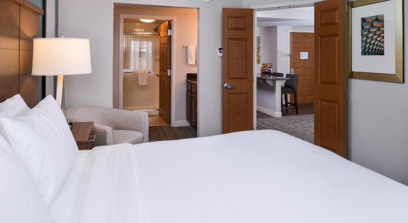 Staybridge Suites Indianapolis Downtown-Convention Center