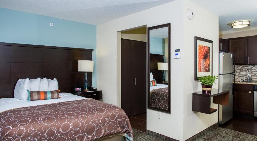 Staybridge Suites Lincoln North East