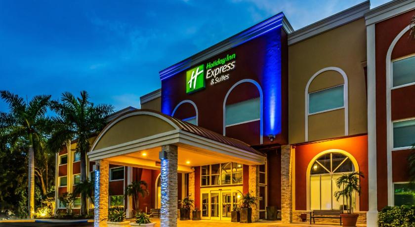 Holiday Inn Express Hotel & Suites Bradenton West