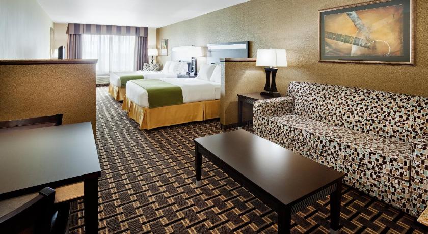 Holiday Inn Express and Suites Limerick-Pottstown