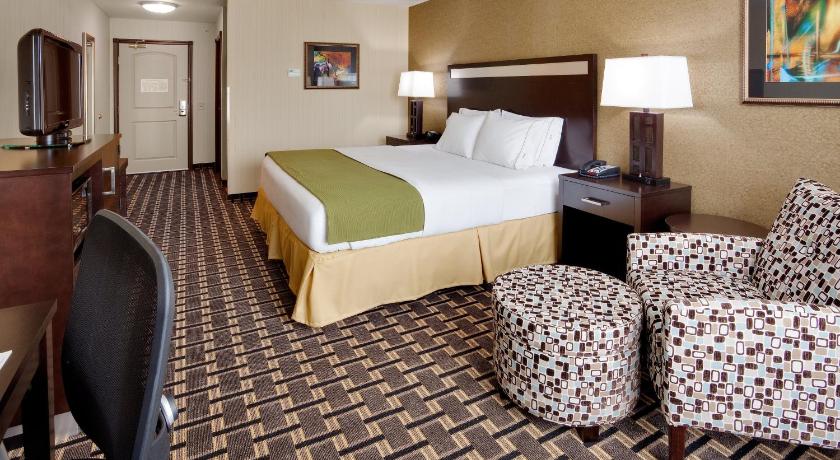 Holiday Inn Express and Suites Limerick-Pottstown