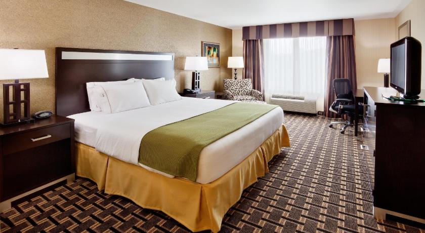 Holiday Inn Express and Suites Limerick-Pottstown