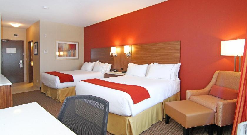 Holiday Inn Express and Suites Calgary University