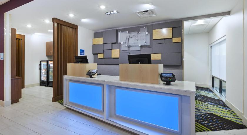 Holiday Inn Express & Suites Painesville - Concord photo