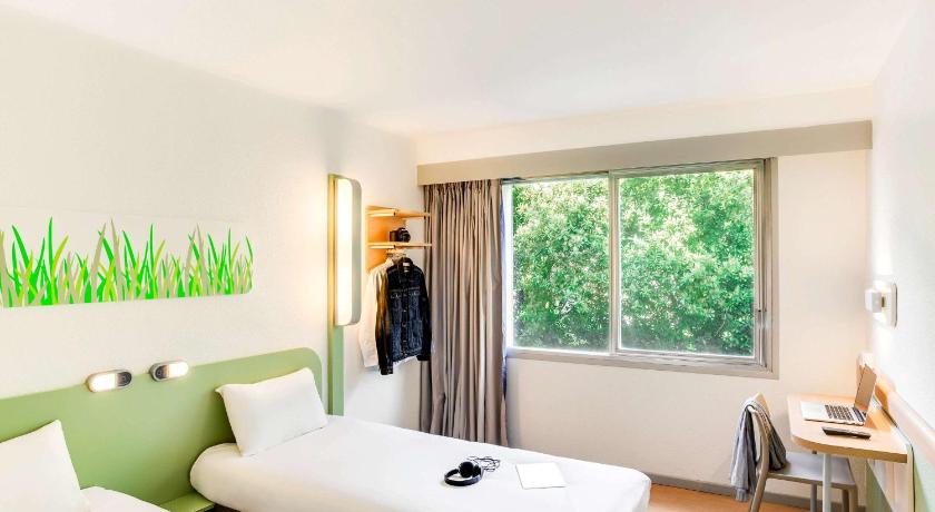 ibis budget Pau Lescar