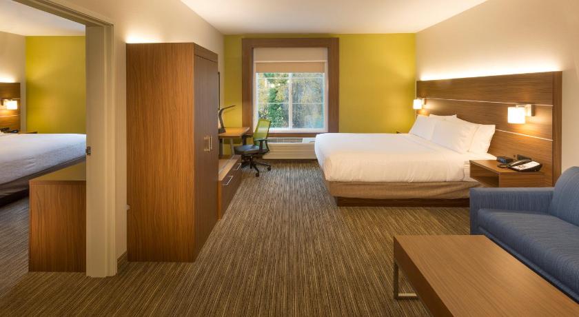 Holiday Inn Express & Suites Seattle South - Tukwila photo