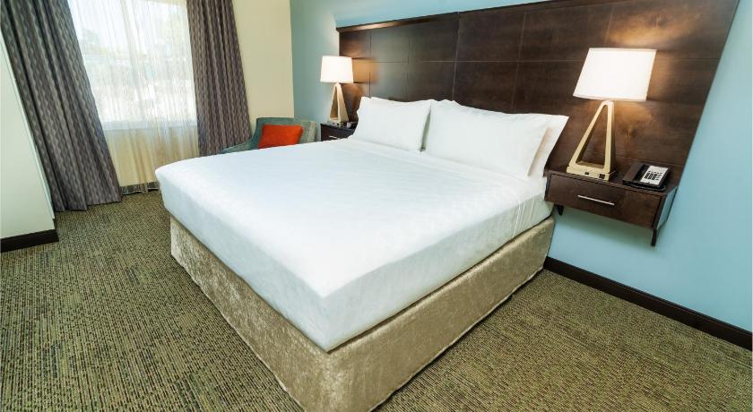 Staybridge Suites Newark-Fremont