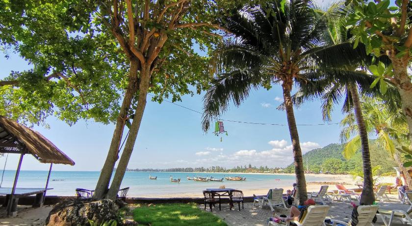 Holiday Villa Hotel - image 16