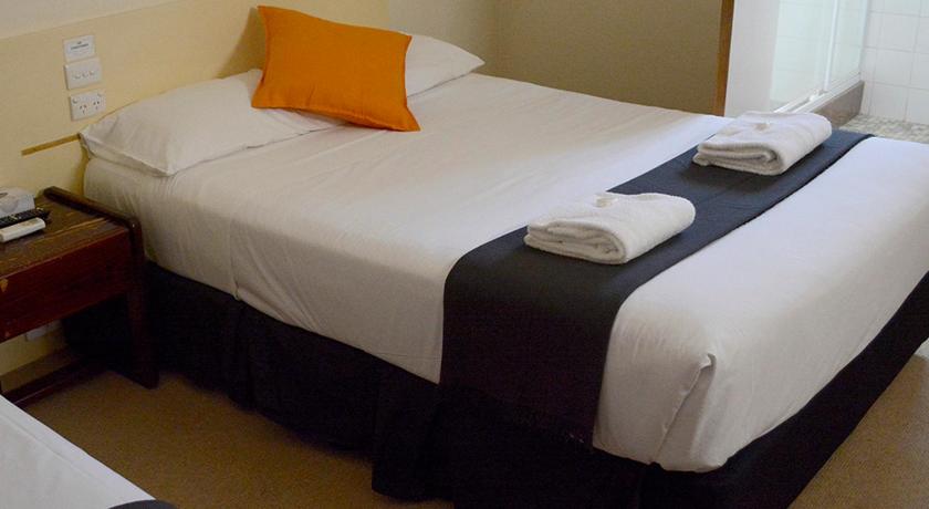 Shamrock Hotel Motel Temora photo