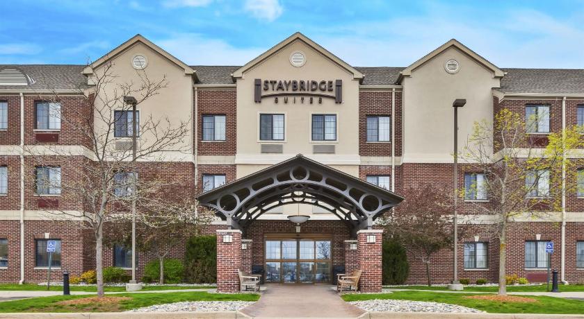 Staybridge Suites Lansing-Okemos photo