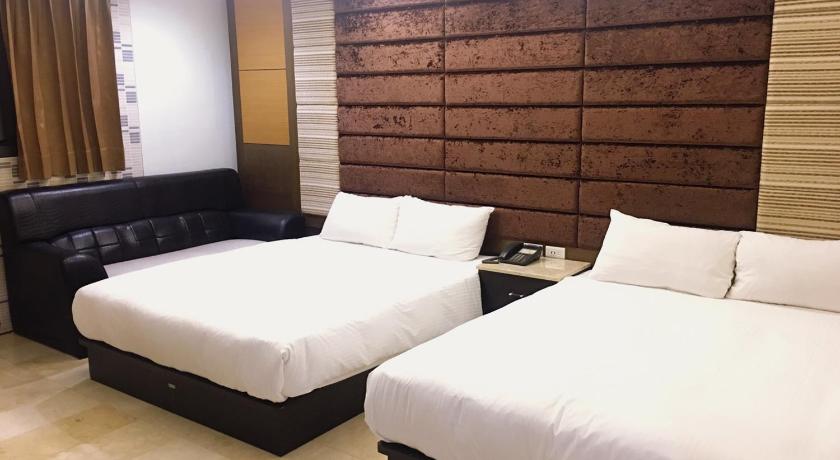 Image of Family Room for 4 People - Non-Smoking 8