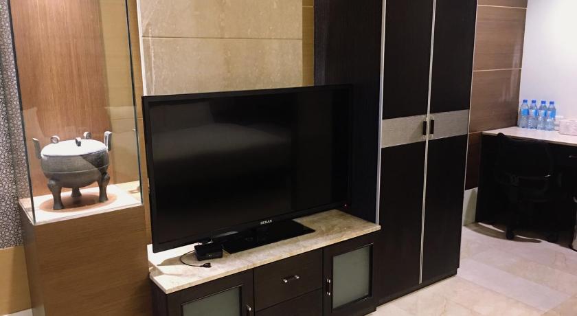 Image of Family Room for 4 People - Non-Smoking 16