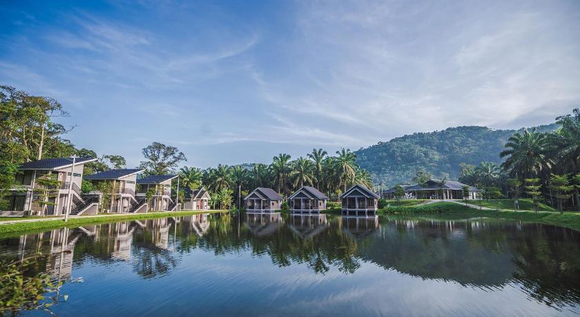 ゴペン Sementra Hot Spring Nature Resort ホテル プール