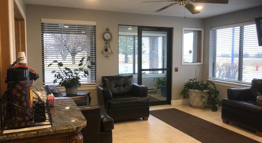 Americas Best Value Inn Onawa - image 10