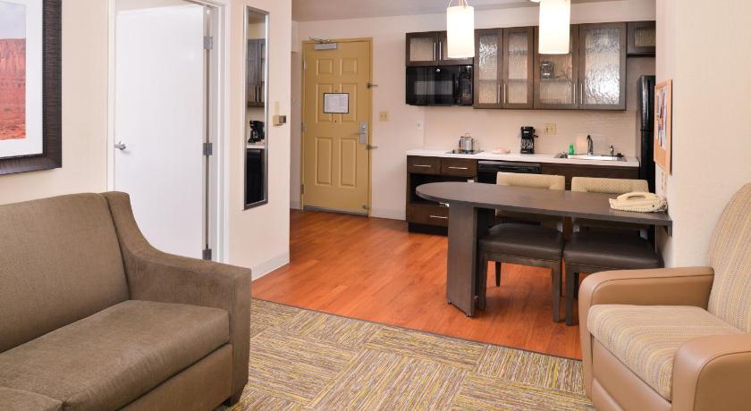 Candlewood Suites Austin-Round Rock Hotel