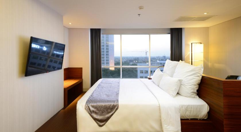 Crown Prince Hotel Surabaya Managed by Midtown Indonesia Hotels