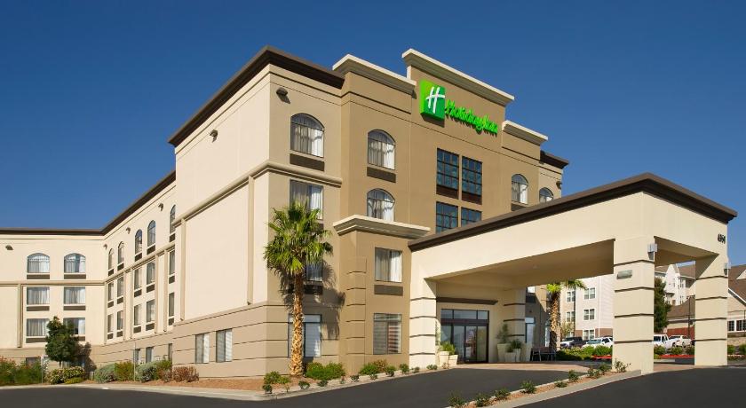 Holiday Inn Lotnisko El Paso