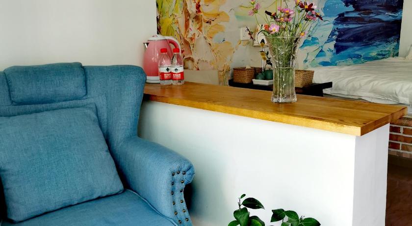 Image of Queen Room with Garden View 5