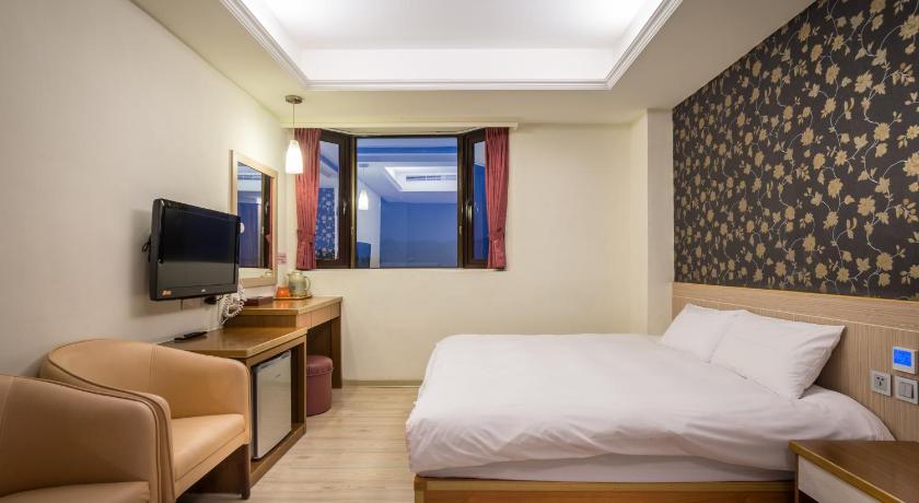 Yadi Hotel - image 47
