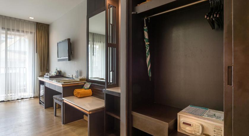 Image of Superior Double or Twin Room without View 9