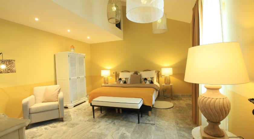 Chambres D' hotes Les Ormes — Hotel in Saint-Remy-de-Provence