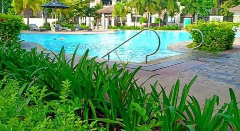 ONE OASIS B1 back of SM MALL, Free Pool Wifi photo