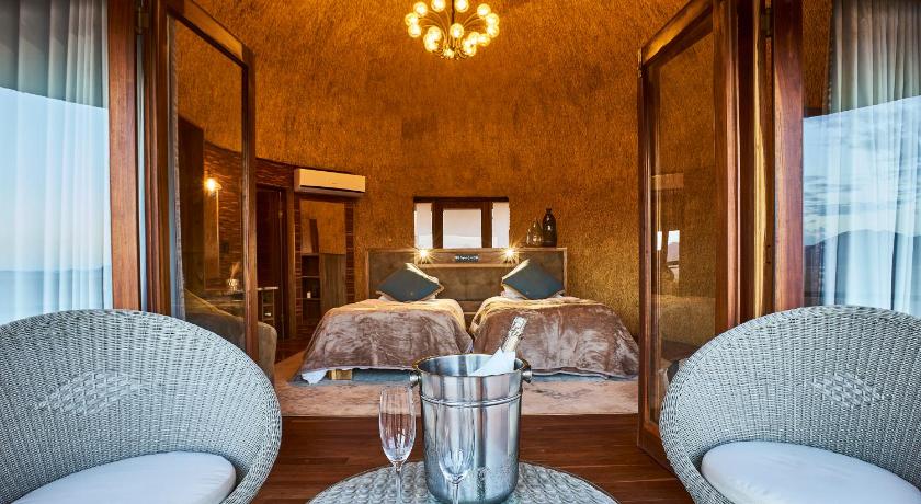 Desert Hills Lodge photo