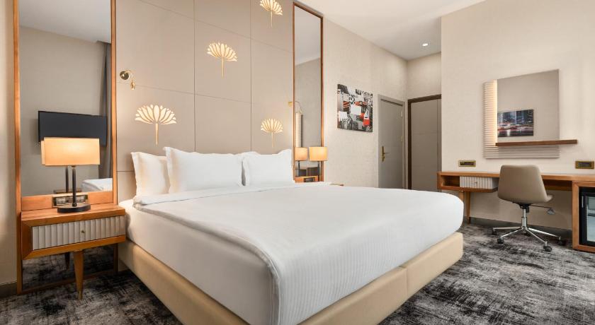 Tryp by Wyndham Istanbul Topkapi