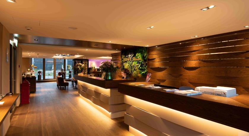 HOTEL illuster - Urban & Local photo
