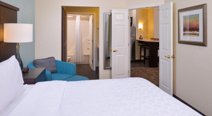 Staybridge Suites Indianapolis-Fishers Hotel