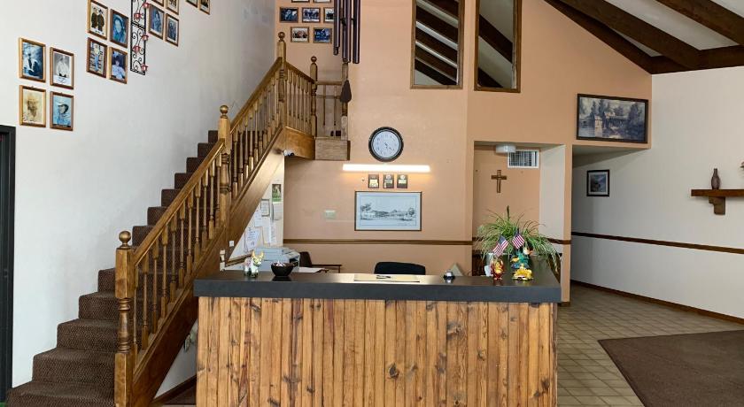 오웬스빌 Owensville Inn 숙소 수영장