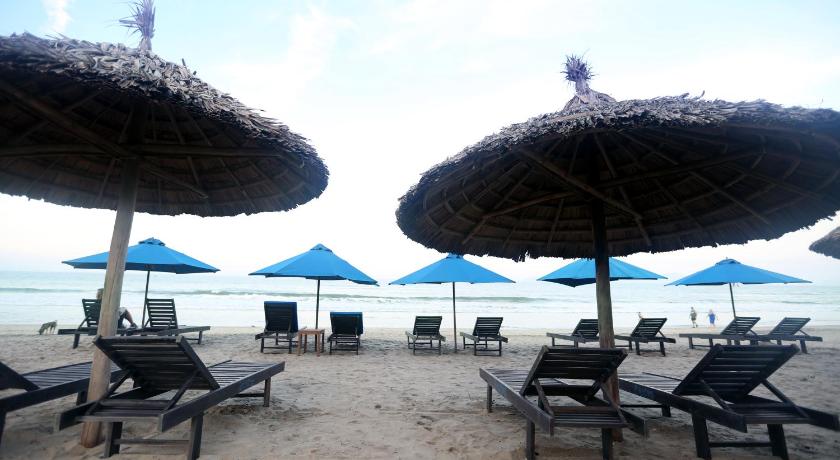 Tan Doan An bang center beach villas - image 5