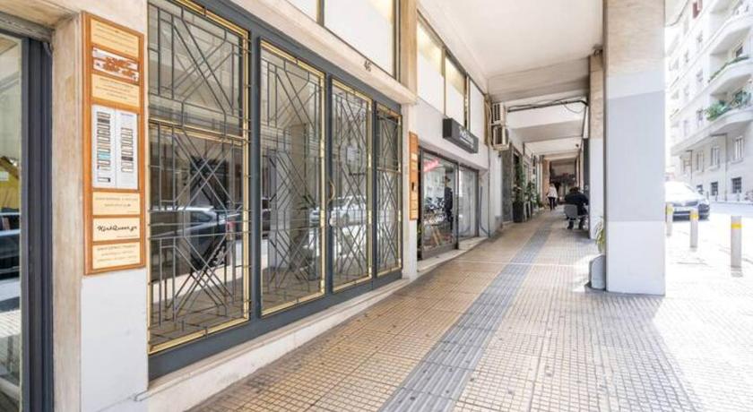 Studio in the city center, Syntagma photo