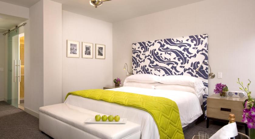 Hotel Breakwater South Beach photo