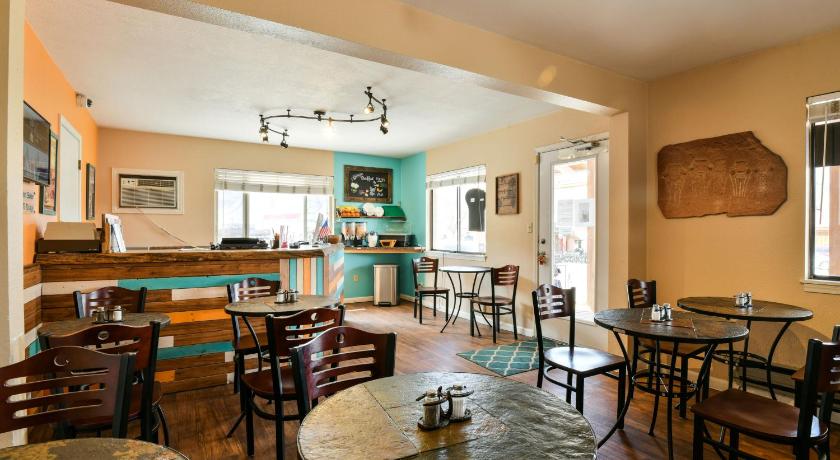 Adventure Inn Moab photo